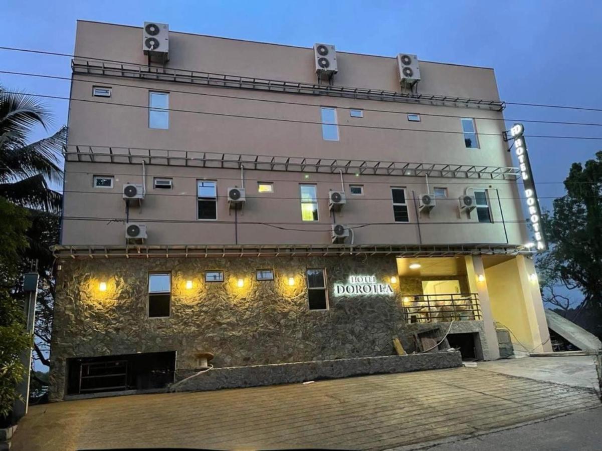 Hotel Dorotea Puerto Galera Ngoại thất bức ảnh