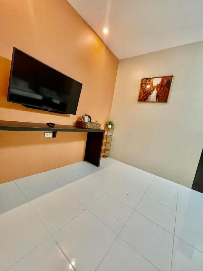 Hotel Dorotea Puerto Galera Ngoại thất bức ảnh