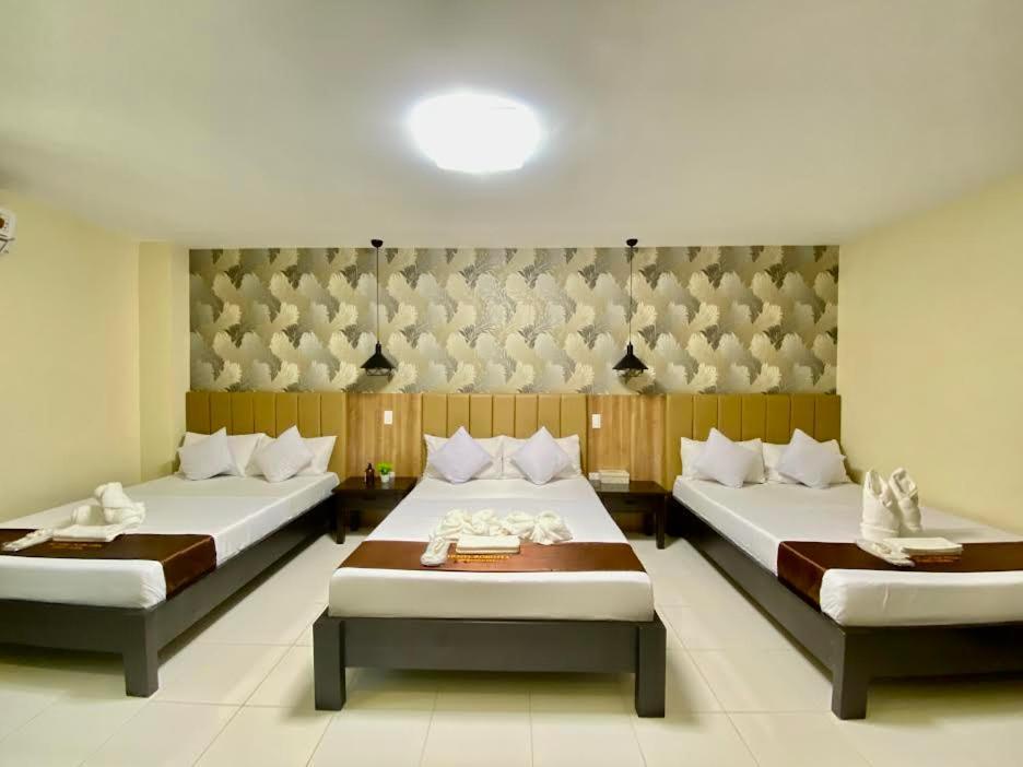 Hotel Dorotea Puerto Galera Ngoại thất bức ảnh